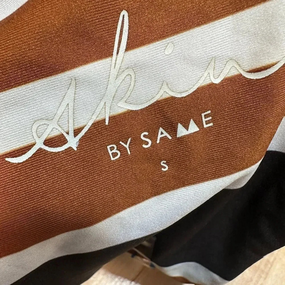 ARIA SWIM SUIT BOTTOM SMALL NWOT - Picture 3 of 3